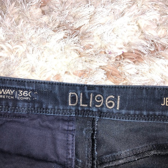 DL1961 Jessica sz 27 (31x26) - Picture 6 of 8